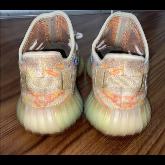 Yezzy - Picture 3 of 4